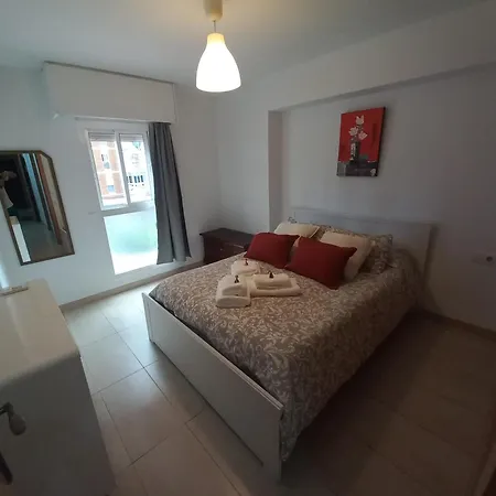 公寓 Vacacional Costa Del Sol 贝纳尔马德纳